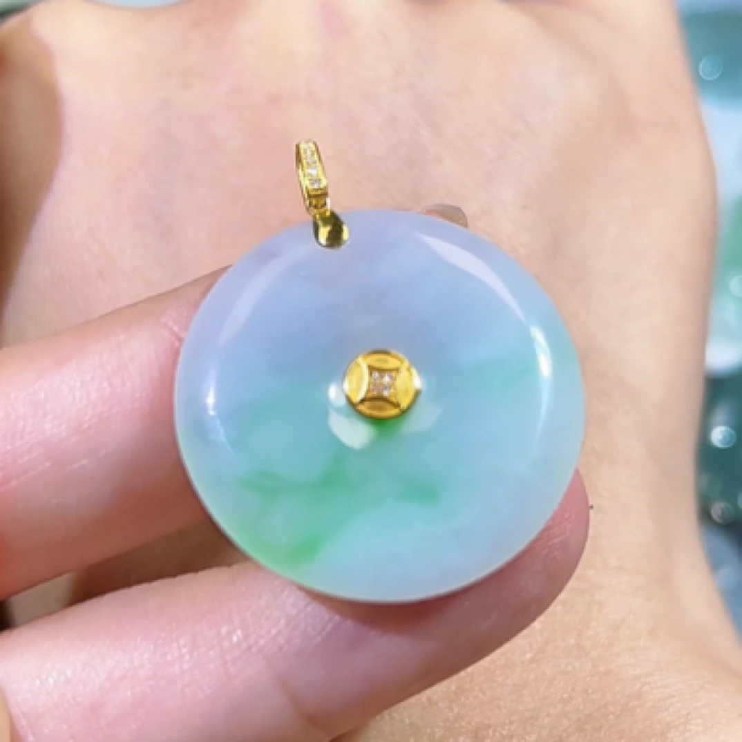 天然缅甸翡翠冰飘绿花扣子冰透气质通透精美平安扣吊坠