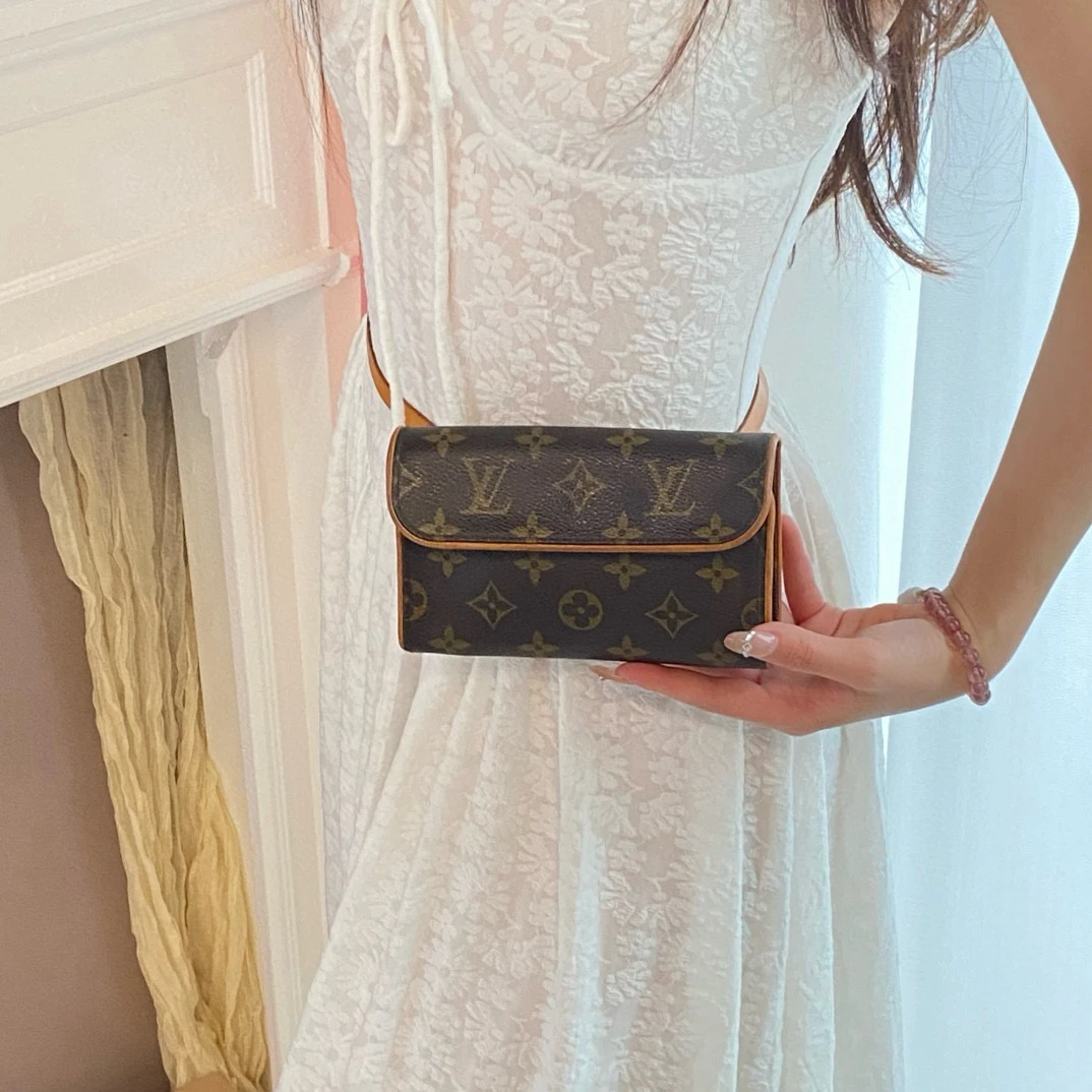 95新 LouisVuitton/路易威登 lv老花小信封腰包
