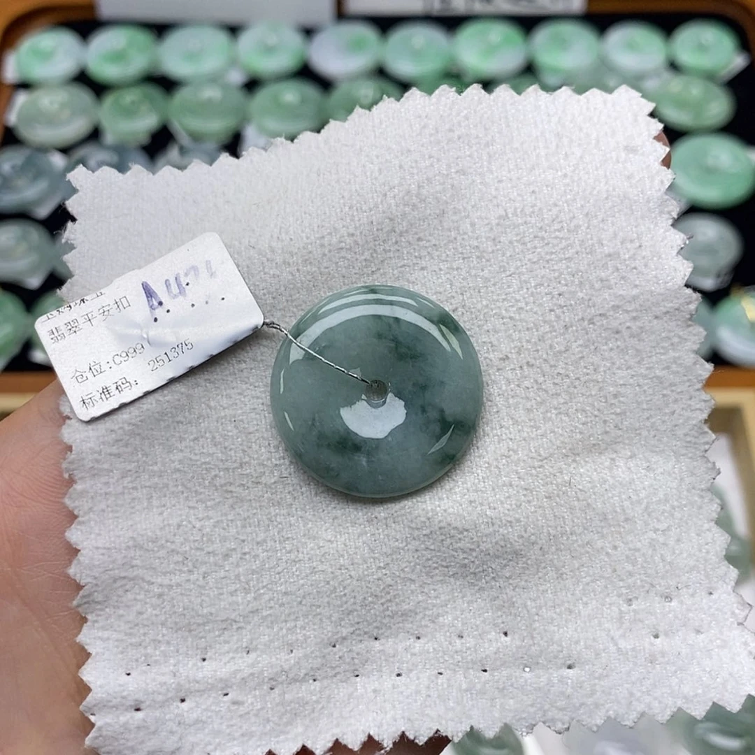 【闪购商品】翡翠颈饰未镶嵌平安扣