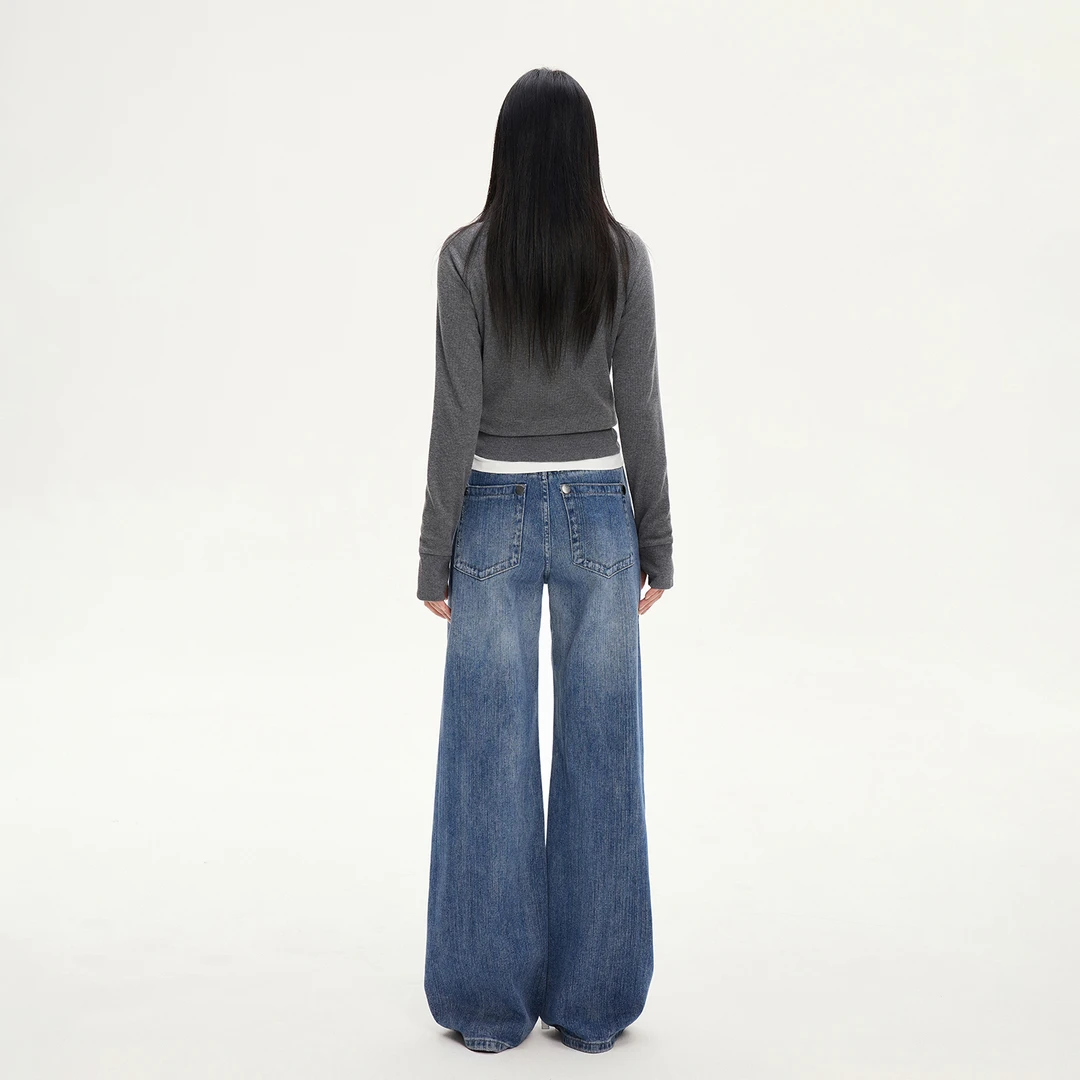 2025秋装年季新款美式复古高腰卯钉设计宽松直筒拖复牛仔裤女