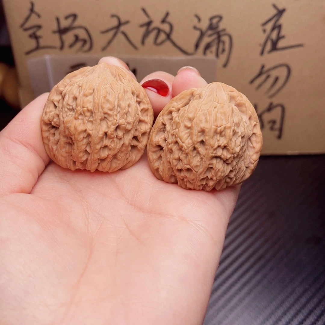 文玩核桃把件绣球41尺