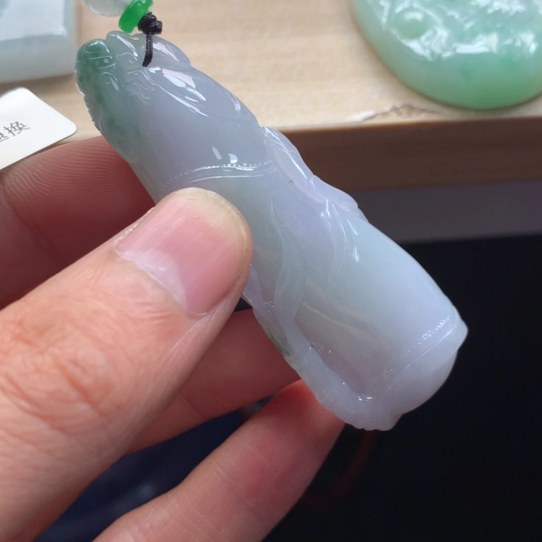 颈饰未镶嵌翡翠吊坠