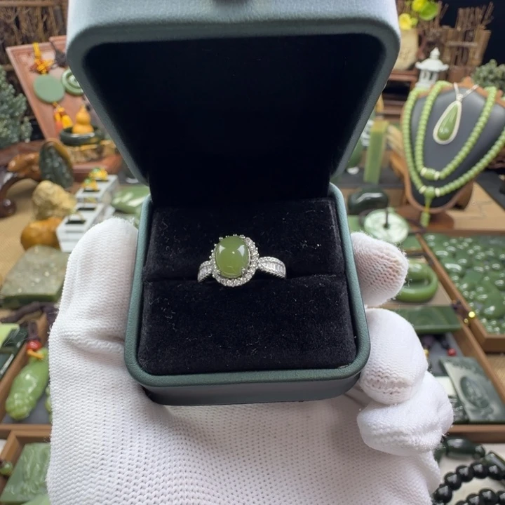 岫岩河磨玉（透闪石质玉）未镶嵌戒指