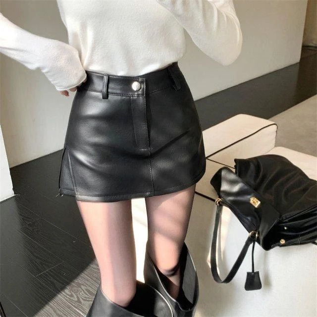 黑色高级感pu皮包臀半身裙女2025秋冬新款辣妹高腰开叉a字短裤裙