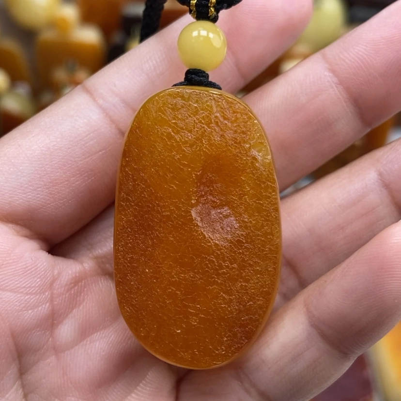 【闪购商品】琥珀颈饰未镶嵌
