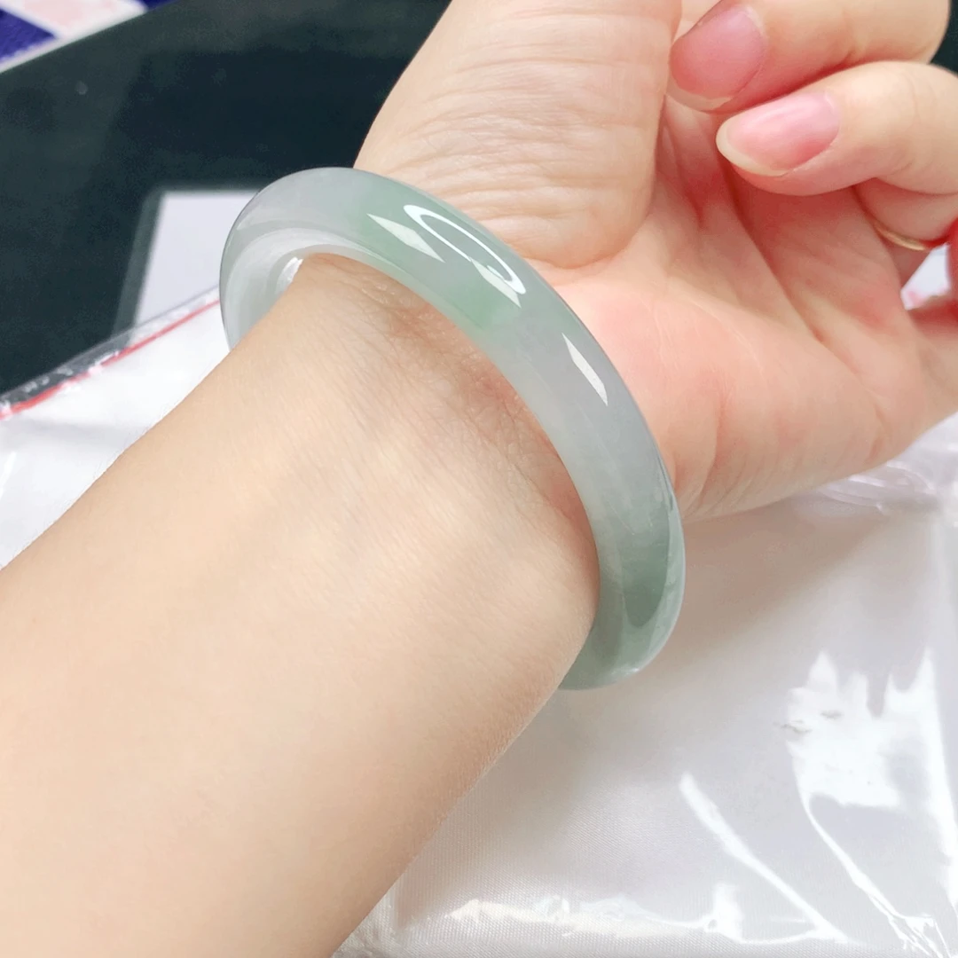 未镶嵌手镯（圆镯）翡翠缅甸天然A货翡翠
