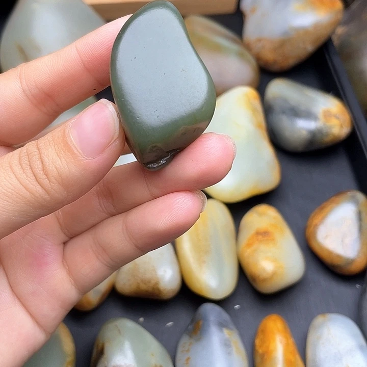 颈饰未镶嵌和田玉19