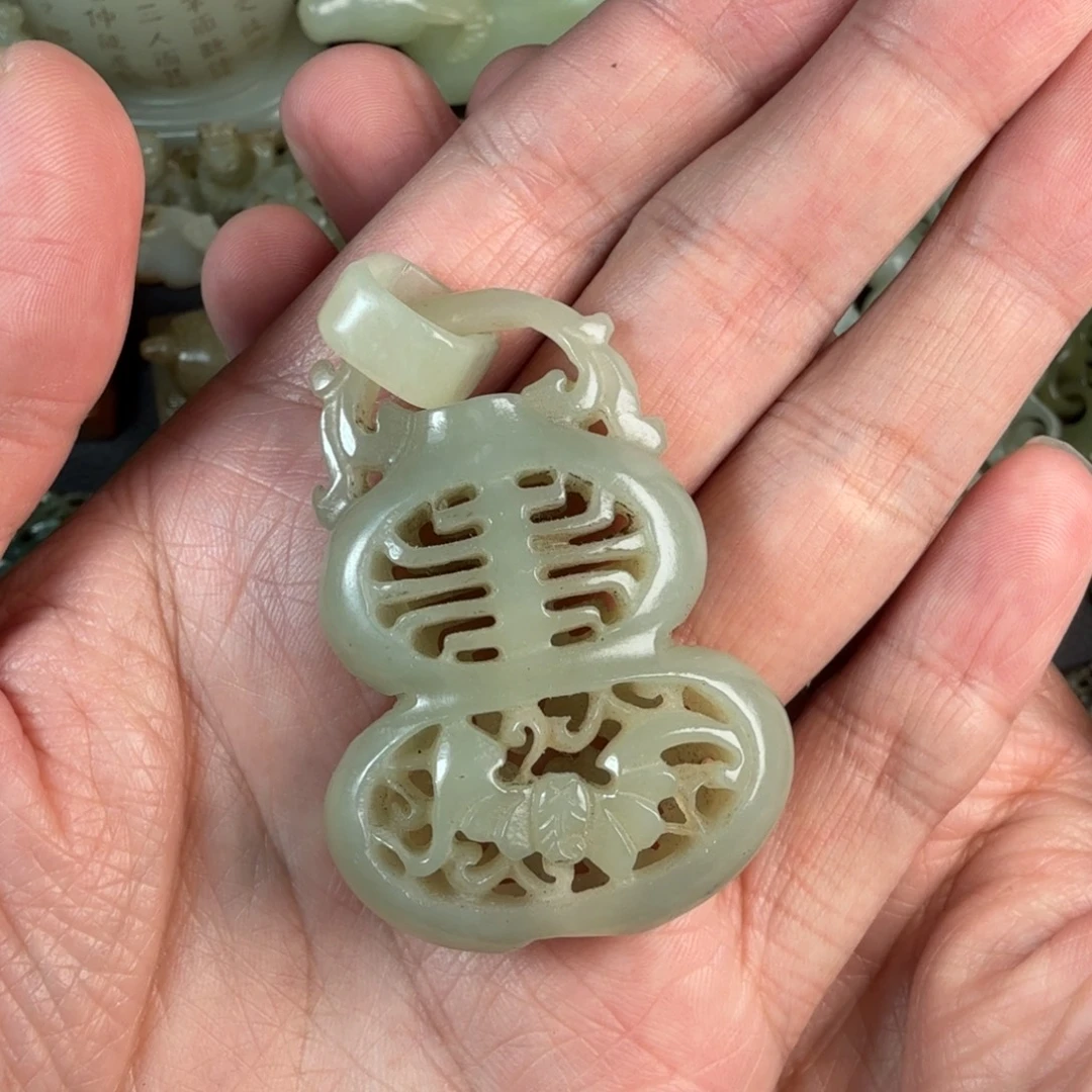 和田玉未镶嵌吊坠(不含链)