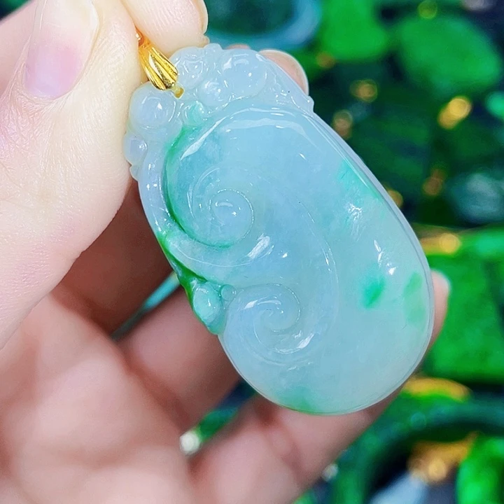 颈饰未镶嵌翡翠多样性