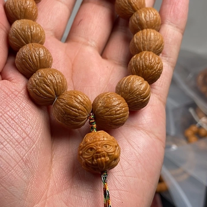 猴头核桃吊坠今天