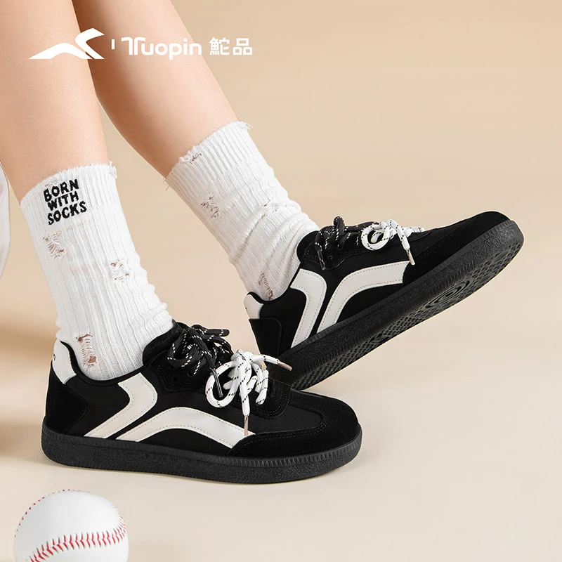 鮀品德训鞋2025新秋冬复古运动情侣鞋透气流光风百搭耐磨黑色板鞋