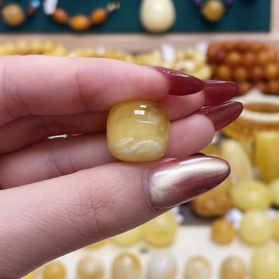 蜜蜡未镶嵌珠宝奇石16.3*15.4mm金白妖花老型