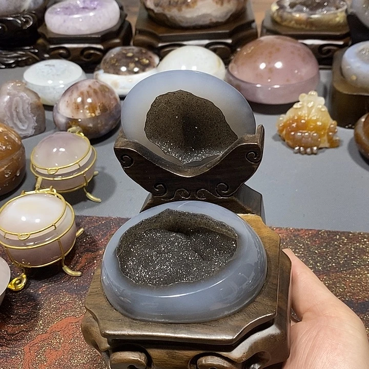 水晶未镶嵌摆件聚宝盆