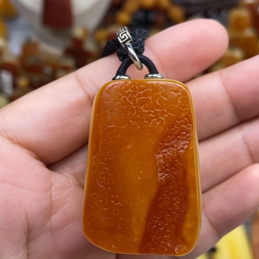【闪购商品】琥珀颈饰未镶嵌