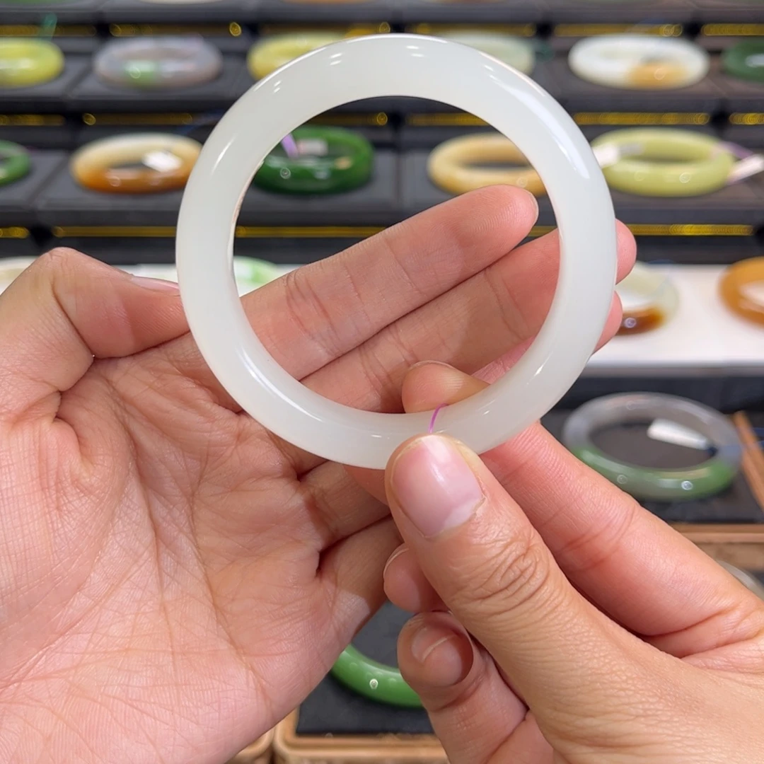 和田玉未镶嵌手镯白玉54+