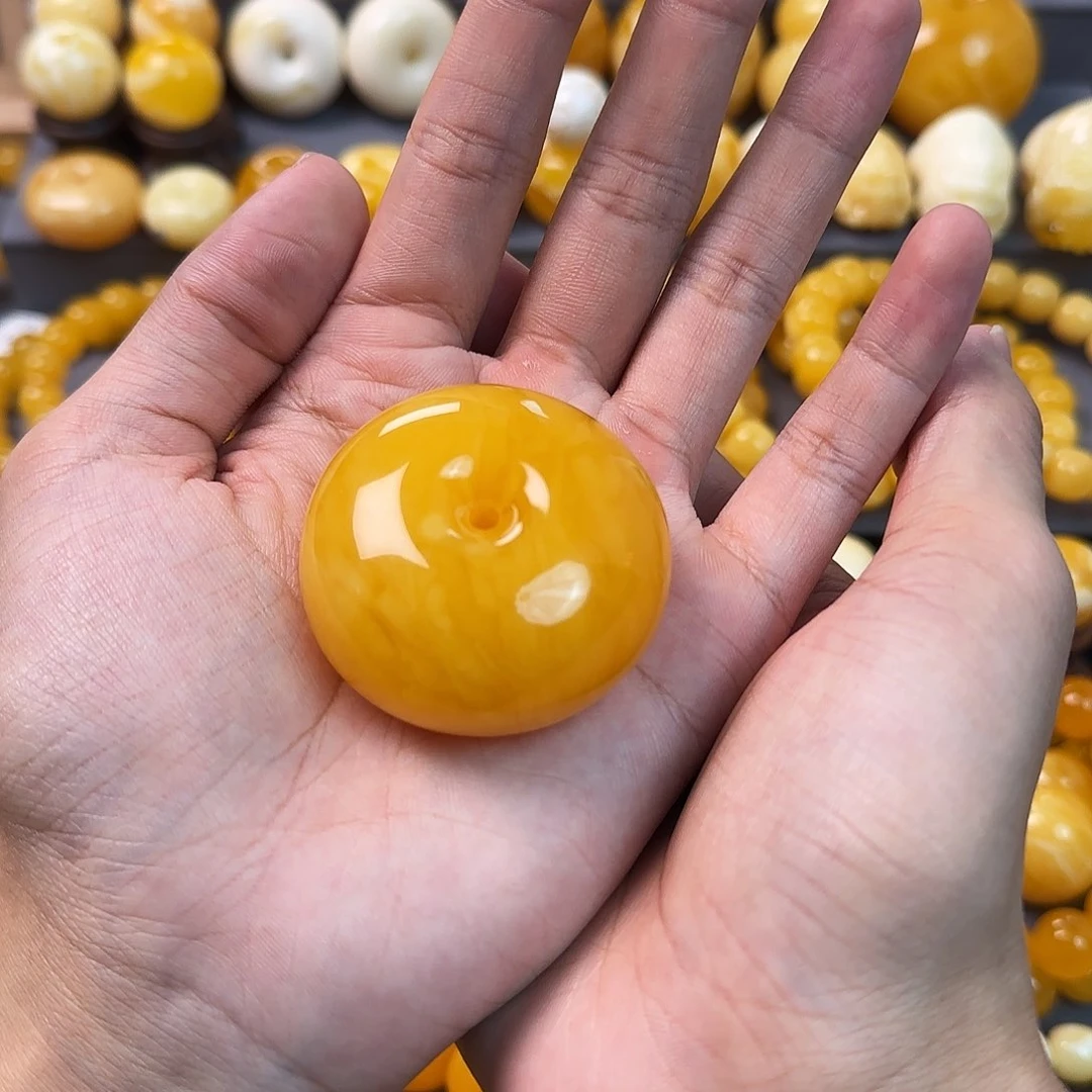 未镶嵌琥珀珠宝奇石