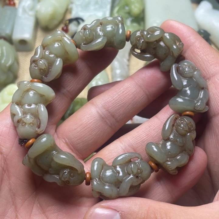 未镶嵌和田玉挂件