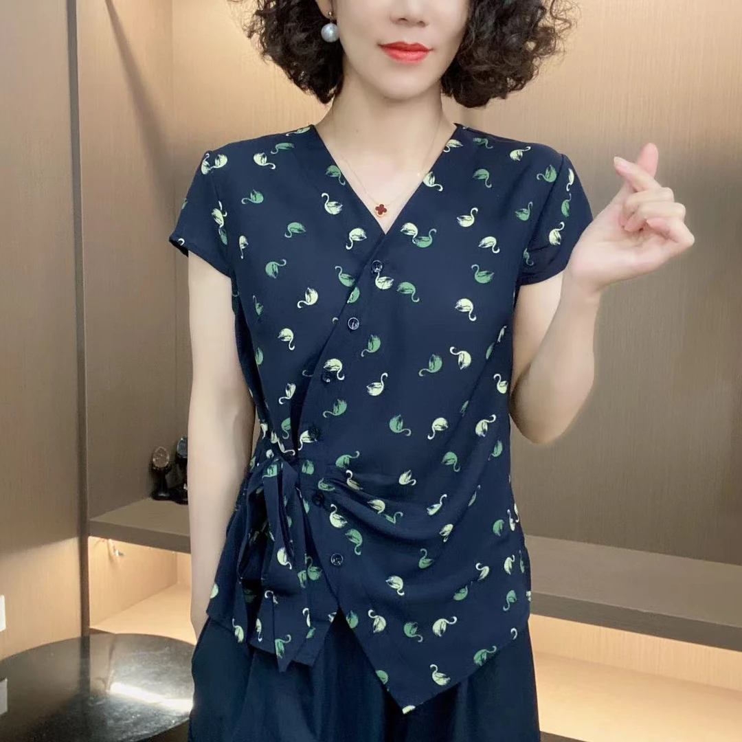 夏季新款时尚系带纽扣款V领时尚小天鹅洋气短袖百搭显瘦开衫上衣