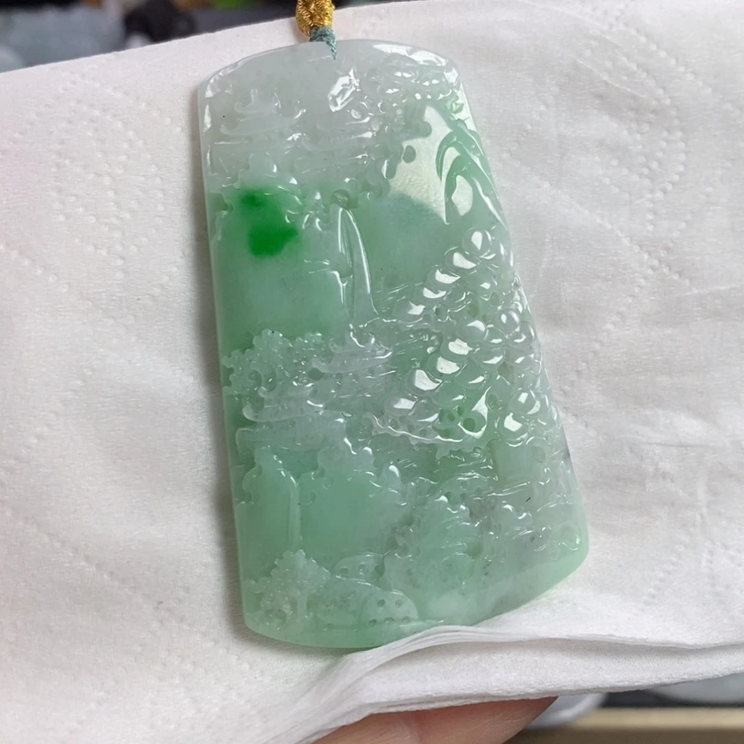 翡翠颈饰未镶嵌山水牌