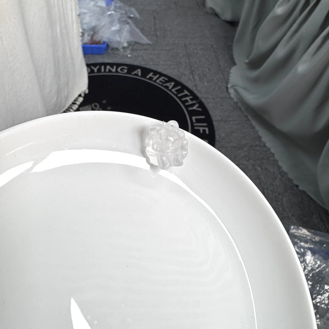 【珠宝厂长】约15mm白水晶炸毛九尾狐吊坠