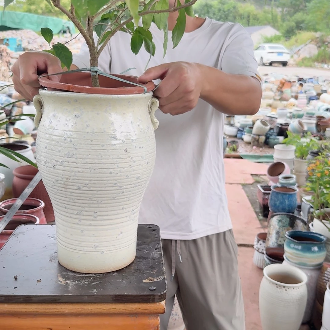紫砂花盆口18高30（一个美人鱼白色老庄