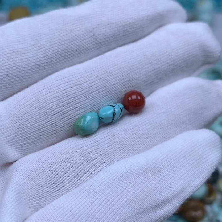 南红玛瑙未镶嵌珠宝奇石