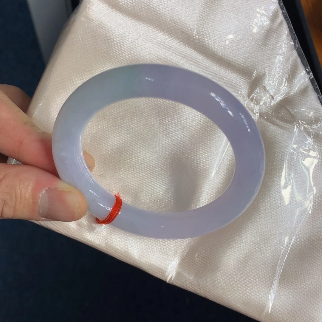 翡翠手镯（圆镯）未镶嵌翡翠