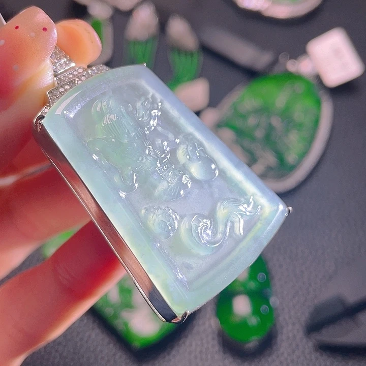 翡翠颈饰未镶嵌17，