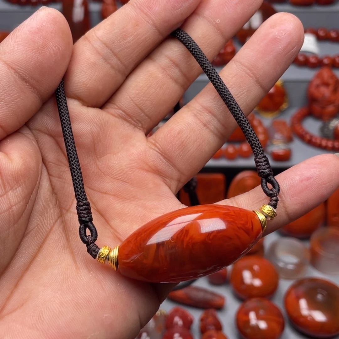 南红玛瑙未镶嵌珠宝奇石吊坠