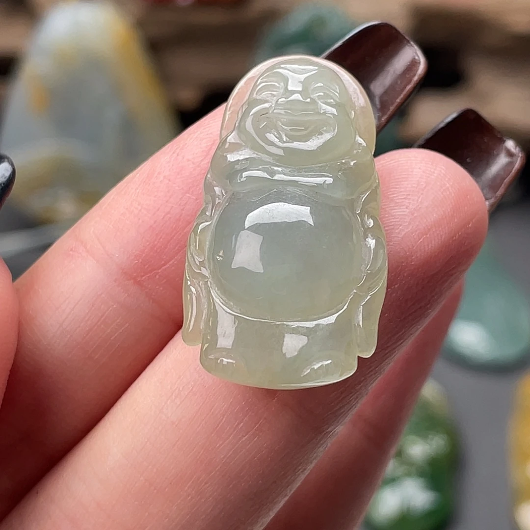 翡翠未镶嵌颈饰佛公