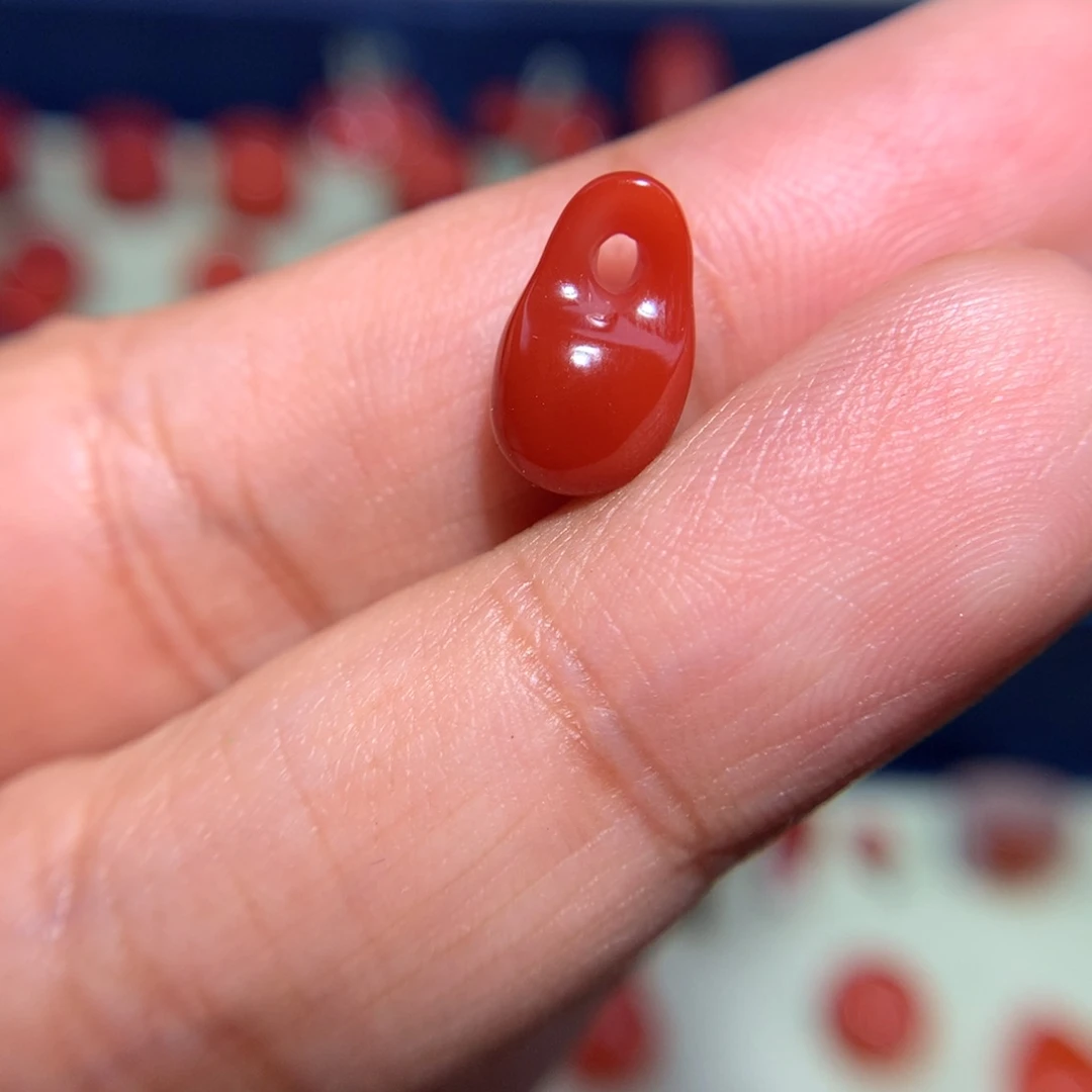 南红玛瑙卡子未镶嵌