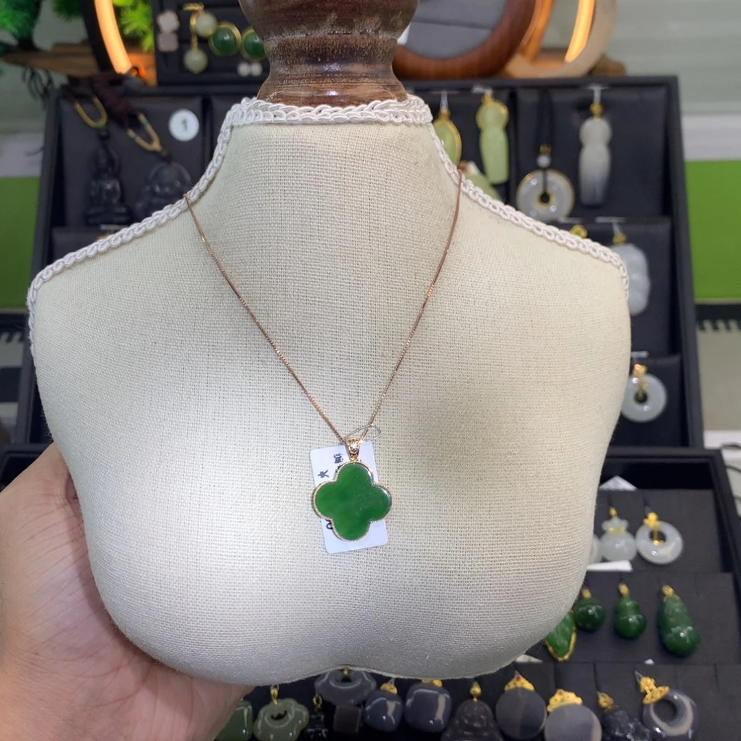 和田玉18K金镶嵌吊坠(赠链)