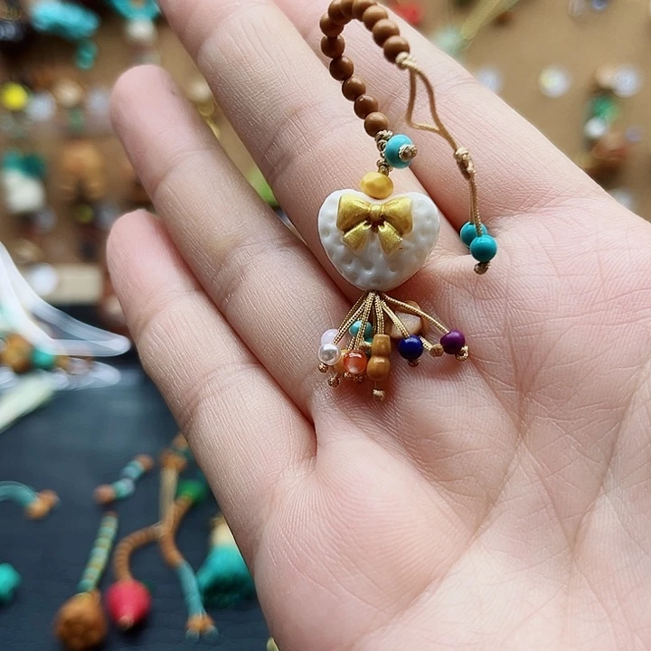 吊坠白玉菩提爱心