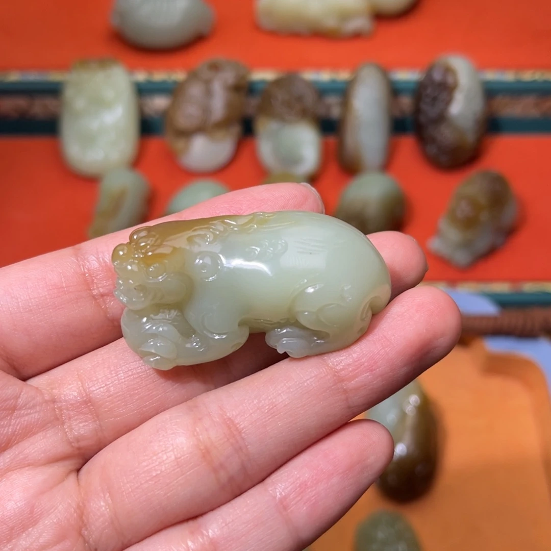 和田玉（糖玉）未镶嵌挂件
