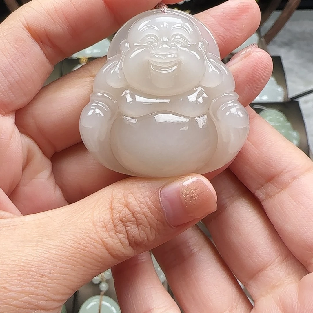 和田玉18K金镶嵌吊坠(赠链)