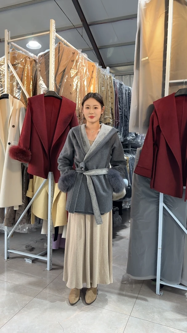 中长款秋冬翻领长款连帽毛呢外套宽松加厚设计师