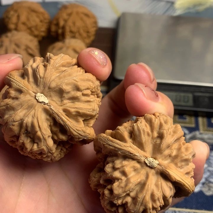 吊坠文玩核桃兄****了粗筋