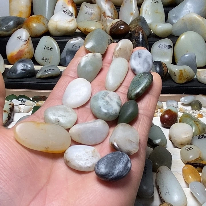 和田玉未镶嵌颈饰吊坠多样性发货