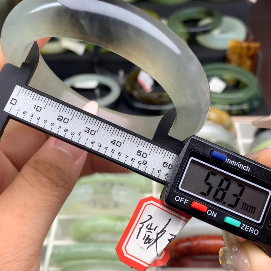 蛇纹石玉未镶嵌手镯729