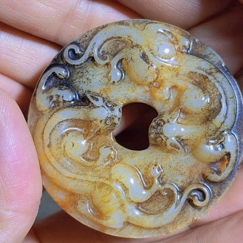 和田玉（青白玉）未镶嵌挂件