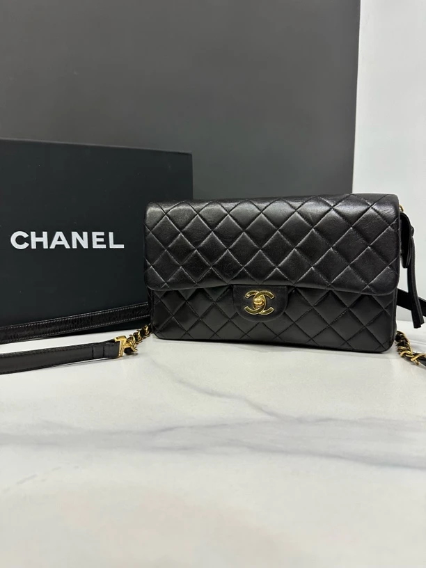 95新 Chanel/香奈儿 黑金cf双肩包4开25cm/HK52000108