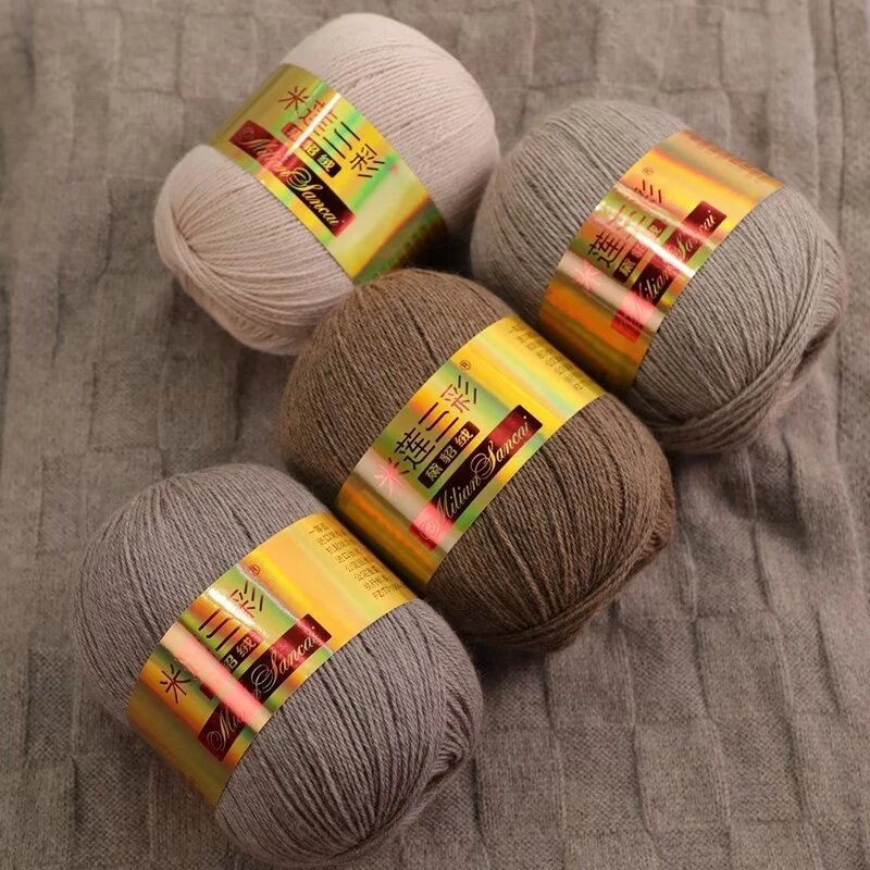 手工编织貂绒线 中粗毛线团