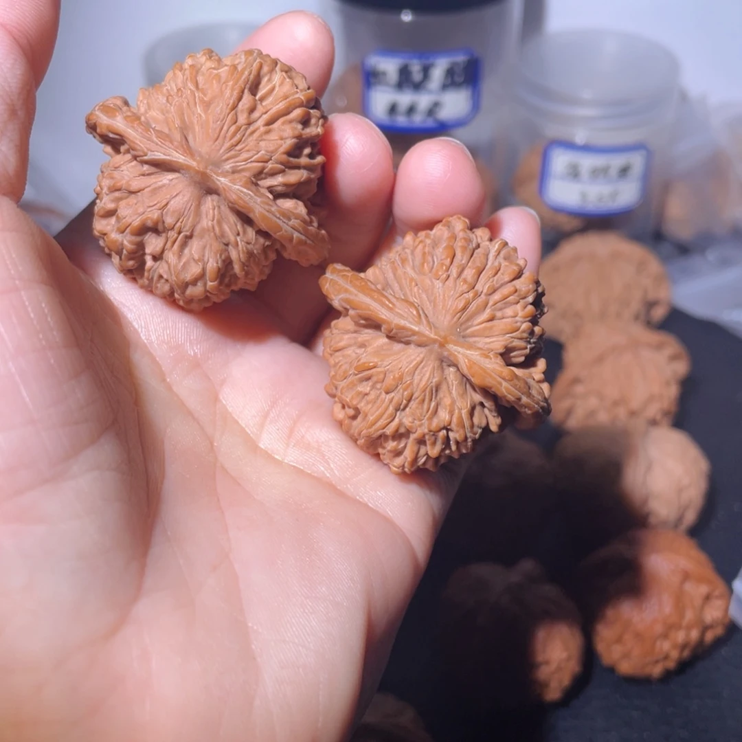 吊坠桃核40尺四座楼