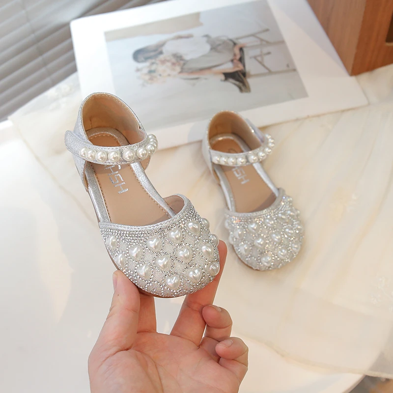 女童水钻凉鞋2025夏季新款儿童包头半凉鞋小女孩镂空走秀公主单鞋
