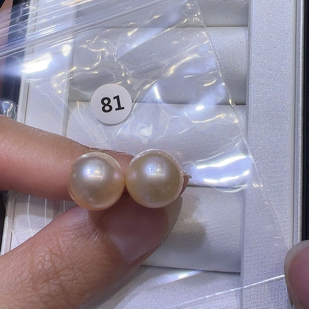 淡水珍珠银S925镶嵌耳饰