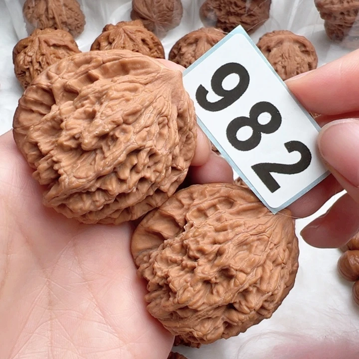 东***t文玩核桃吊坠文玩982