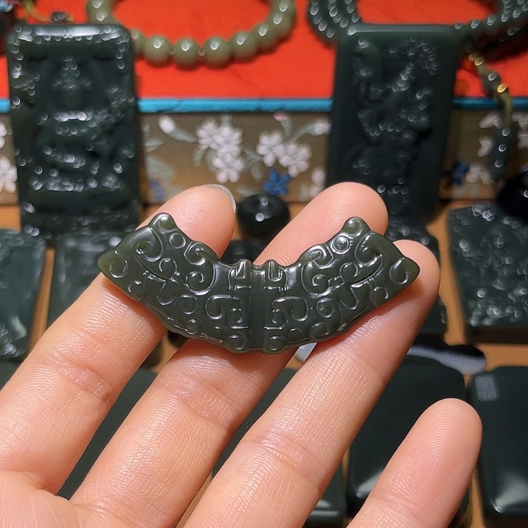 和田玉（青玉）未镶嵌颈饰