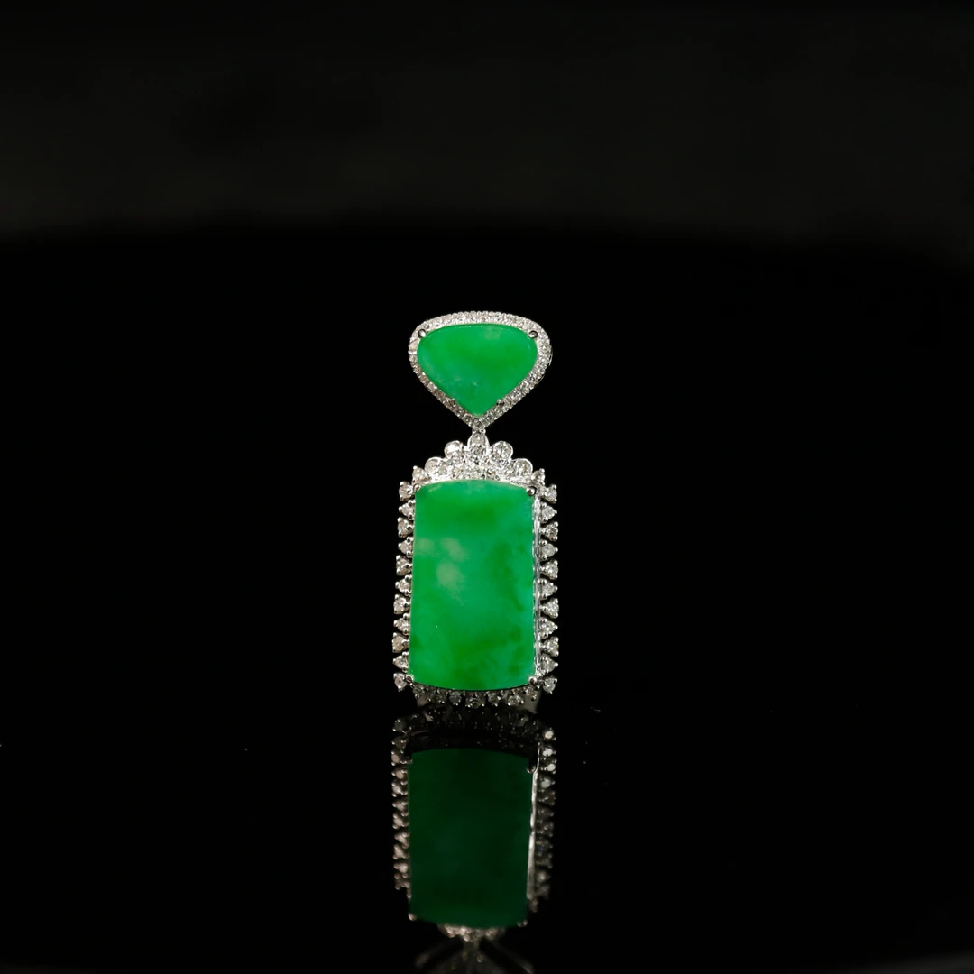 FC17天然缅甸A货18k冰绿无事牌/200081/保利厦门拍卖