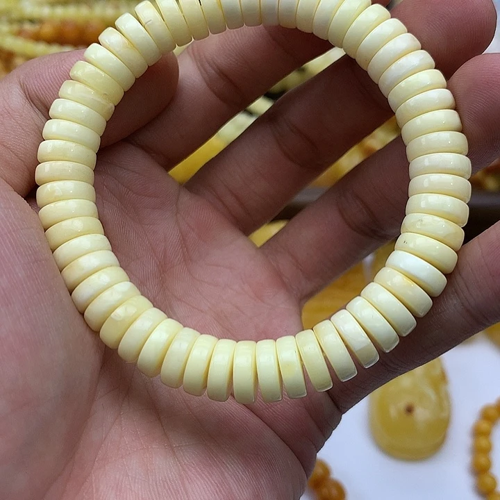 蜜蜡未镶嵌珠宝奇石
