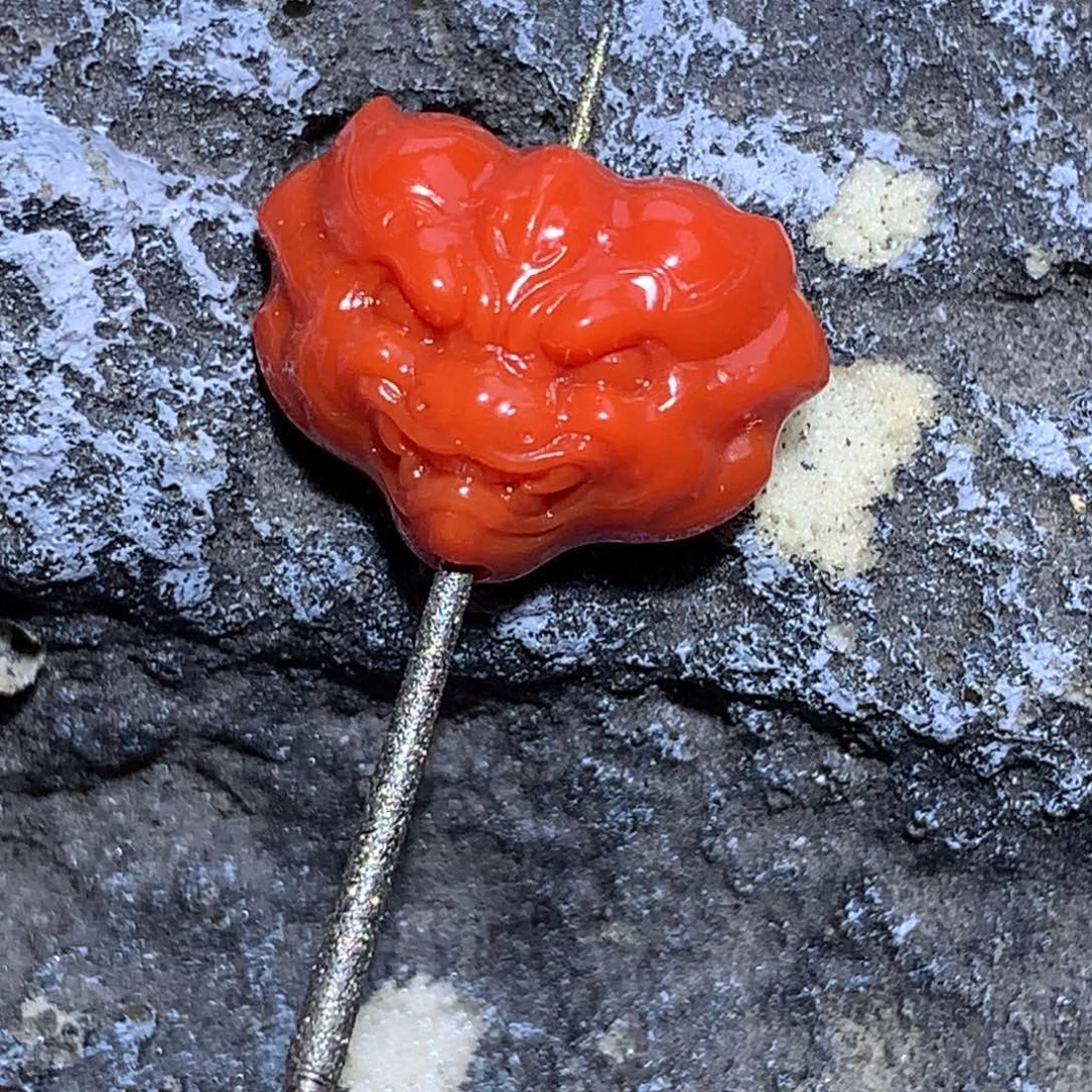 南红玛瑙未镶嵌满肉柿子背云微微微纹